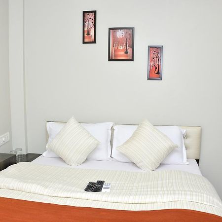 Premier Inn Мумбаи Экстерьер фото